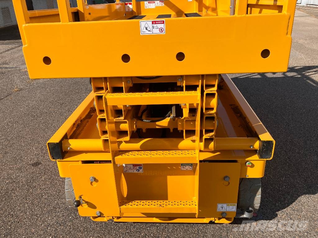 HAULOTTE COMPACT10 - NEW BATTERIES 4 NEW WHEELS Nacelle ciseaux