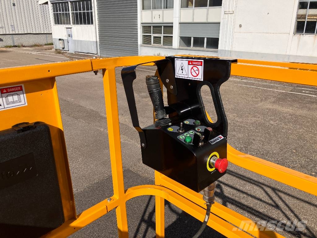HAULOTTE COMPACT10 - NEW BATTERIES 4 NEW WHEELS Nacelle ciseaux