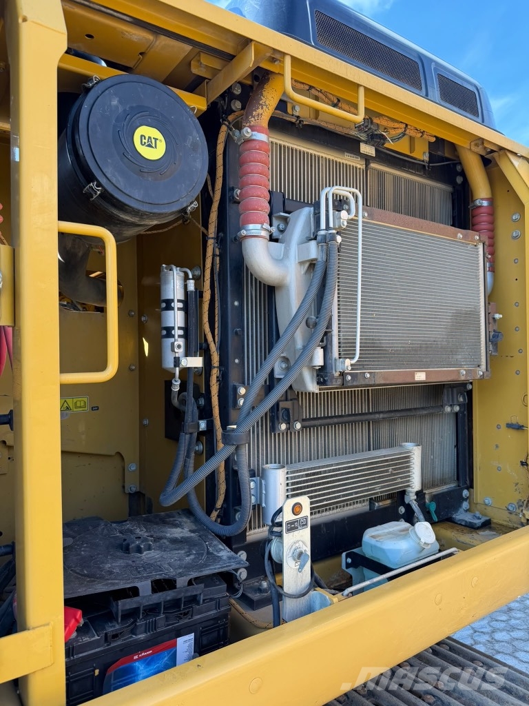 CAT 323 F L Raupenbagger