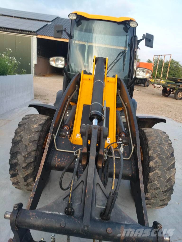 JCB 409 Wheel loaders