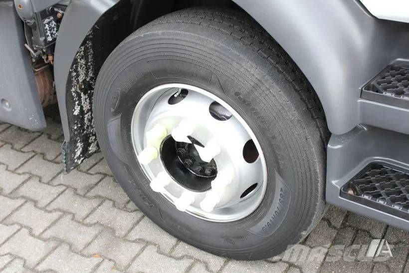 Renault D14-210 Caja rígida –FURGON-  006 شاحنات ذات هيكل صندوقي