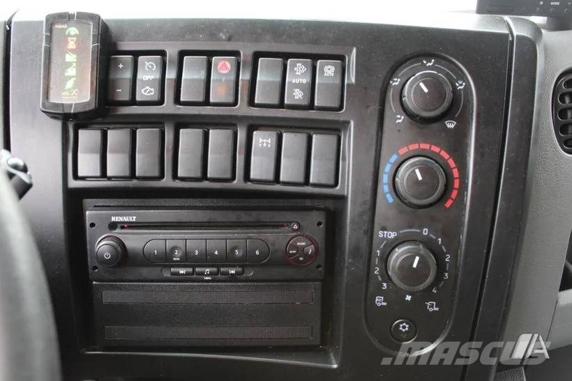 Renault D14-210 Caja rígida –FURGON-  006 شاحنات ذات هيكل صندوقي