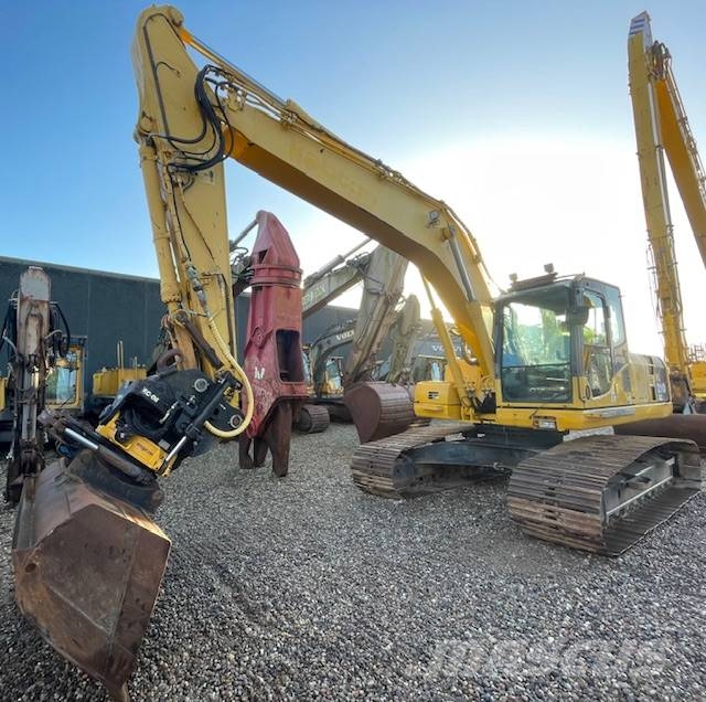 Komatsu PC210LC-8K حفارات زحافة