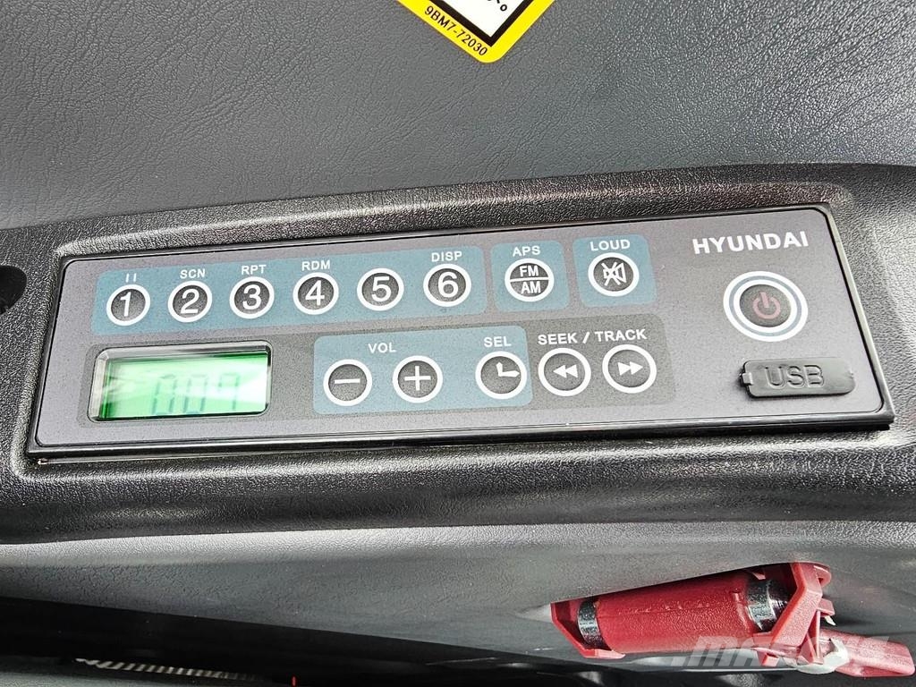 Hyundai HX60PRO 小型挖土機/掘鑿機<7t(小型挖掘機)