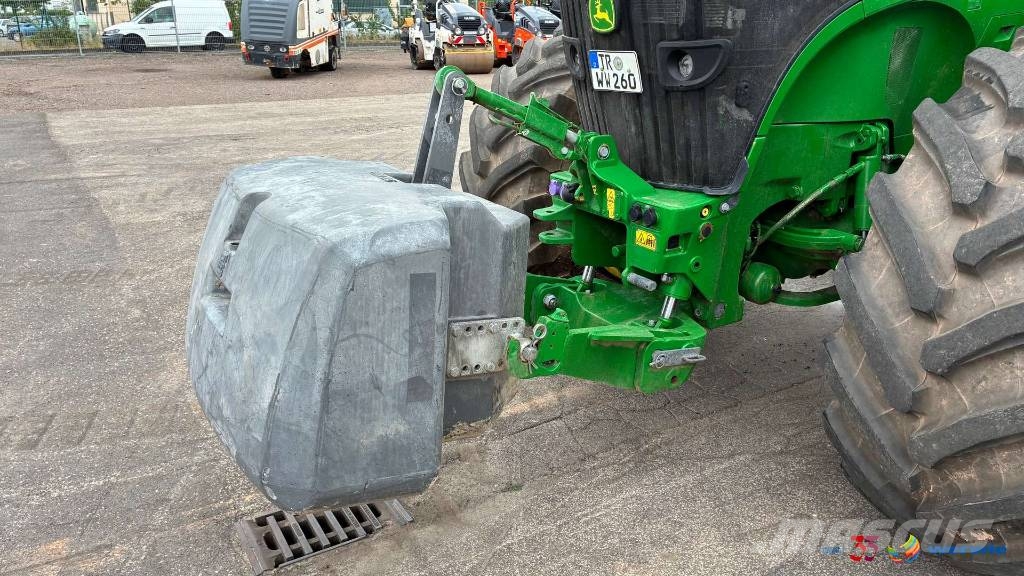 John Deere 7R 350 Трактори