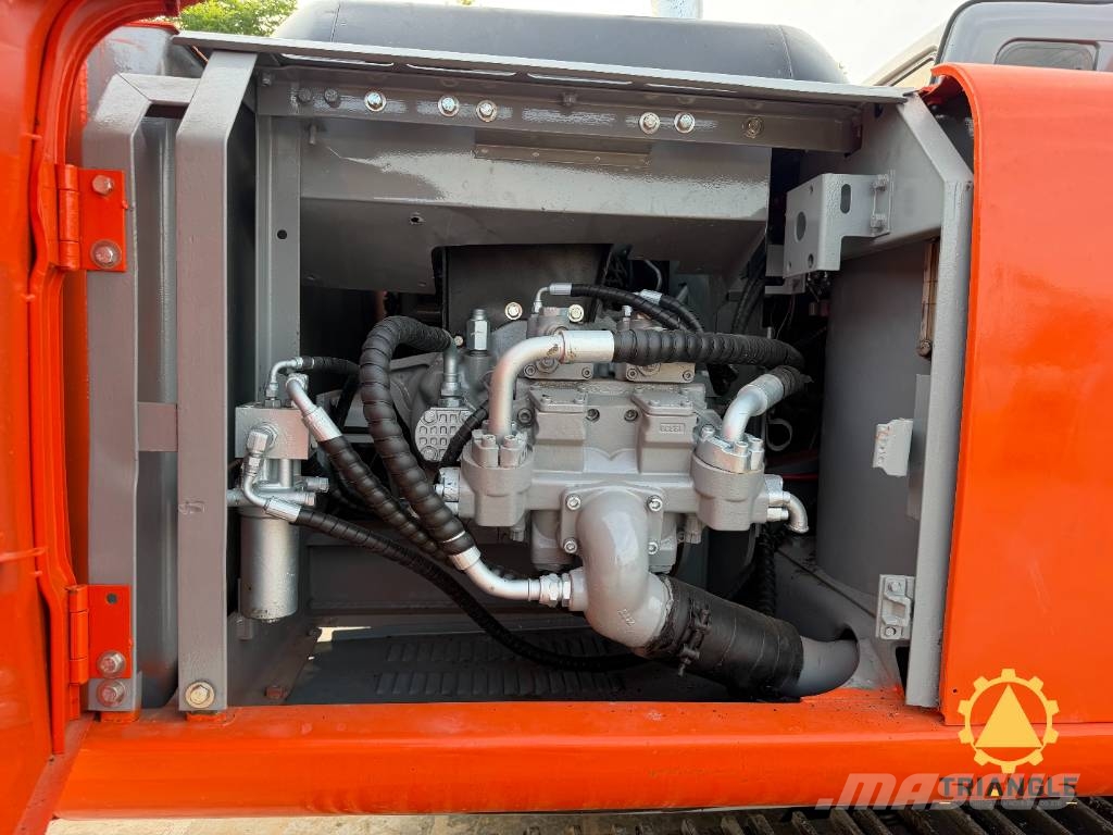 Hitachi EX 200 Raupenbagger