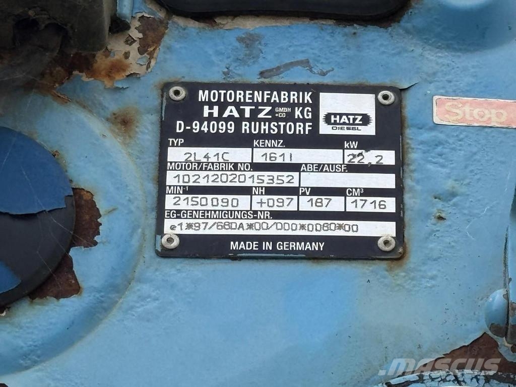 Floor FLO-17-30H2 3 AXLE SAF + KENNIS R-24 CRANE Madelpoolhaagised