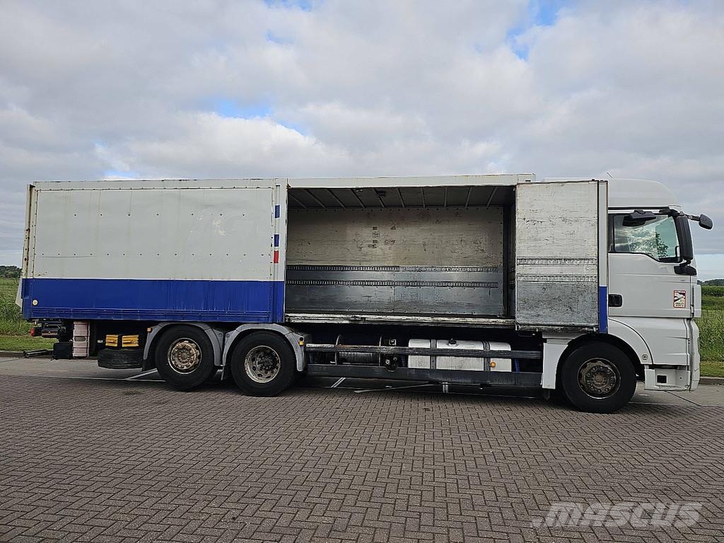 MAN 26.440 TGX 6X2 TAILLIFT Camiones caja cerrada