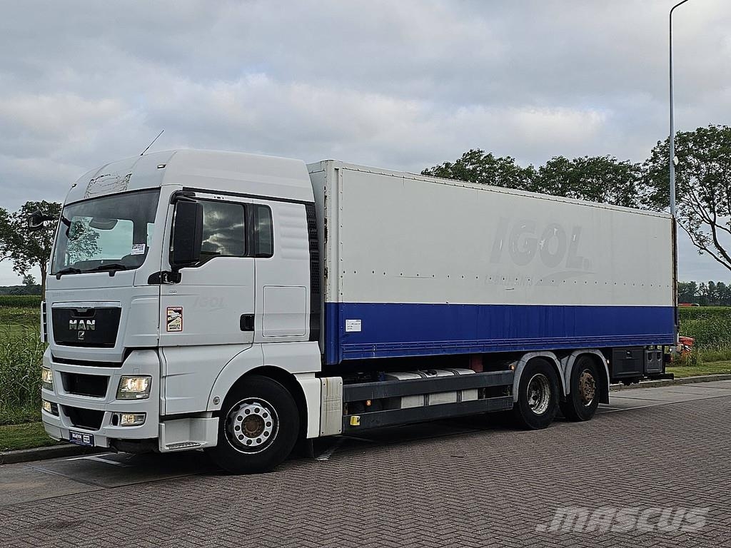 MAN 26.440 TGX 6X2 TAILLIFT Camiones caja cerrada