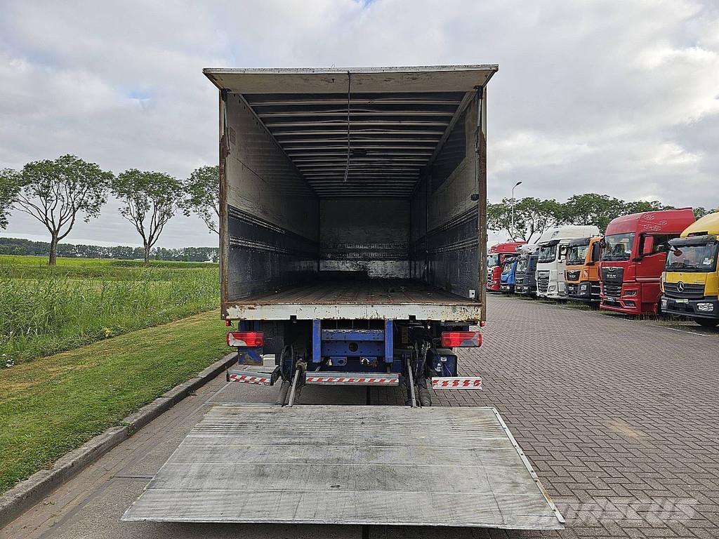 MAN 26.440 TGX 6X2 TAILLIFT Camiones caja cerrada