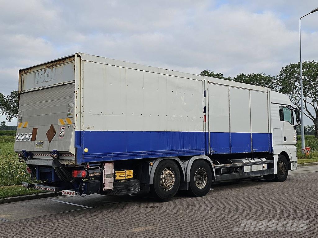 MAN 26.440 TGX 6X2 TAILLIFT Camiones caja cerrada