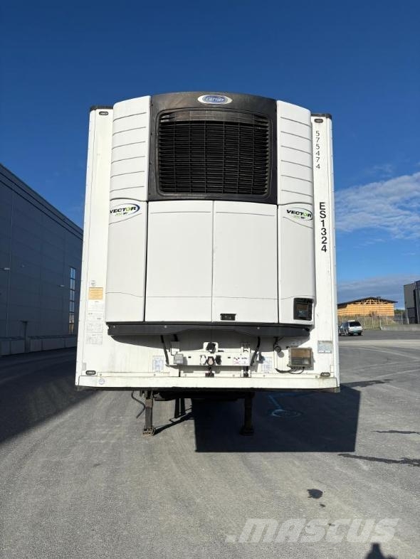Schmitz Cargobull Trailer Reefer Flower Width & Dual Temp & Double S Semirimorchi a temperatura controllata