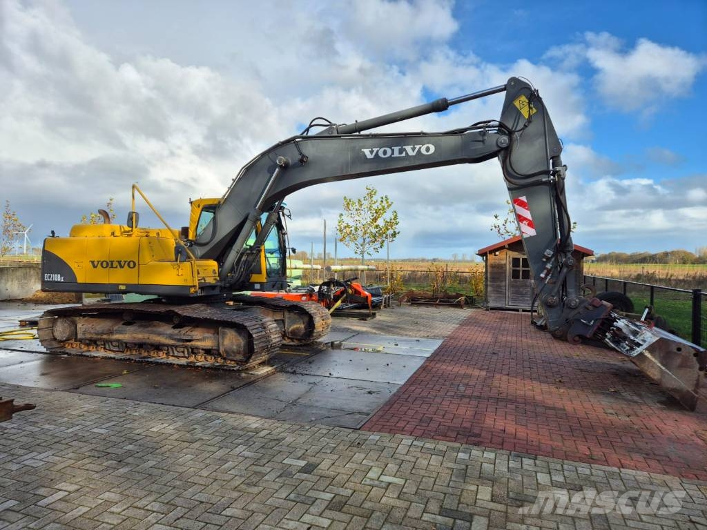 Volvo EC 210 B LC Escavadeiras de esteiras