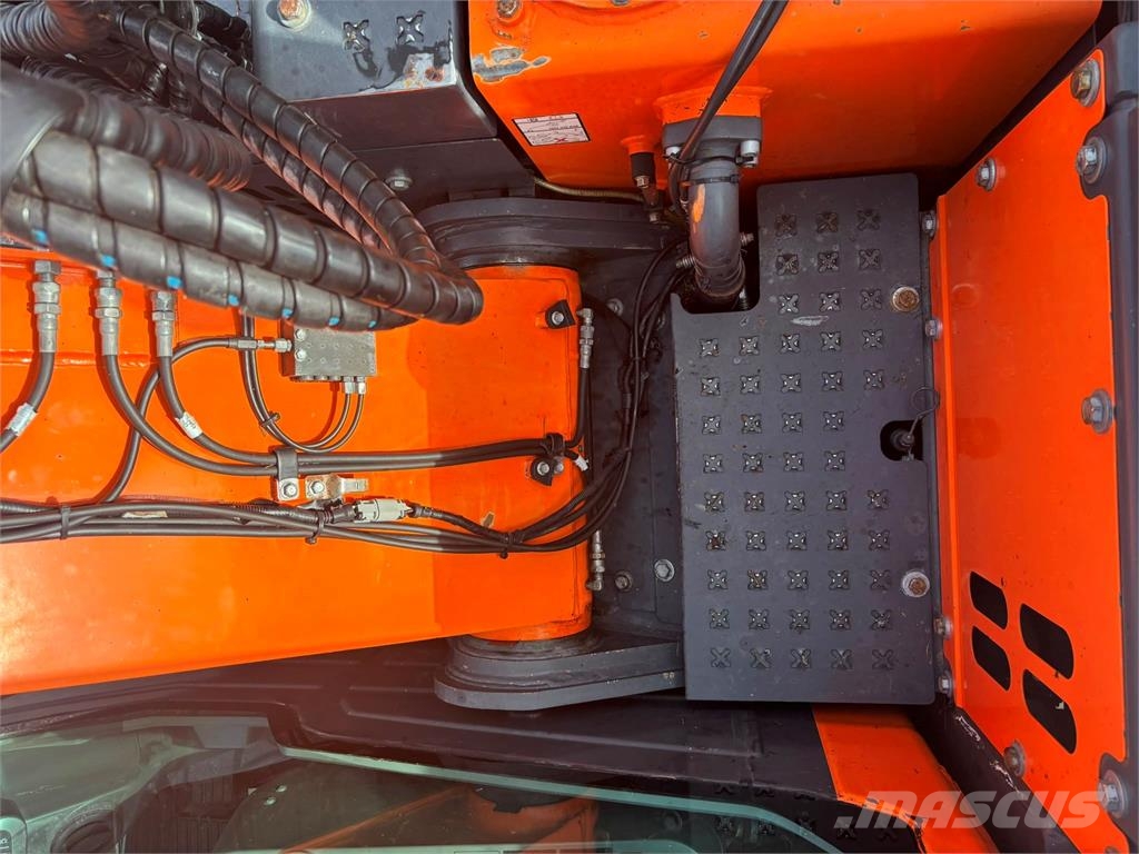 Doosan DX140LCR-5 Rupsgraafmachines