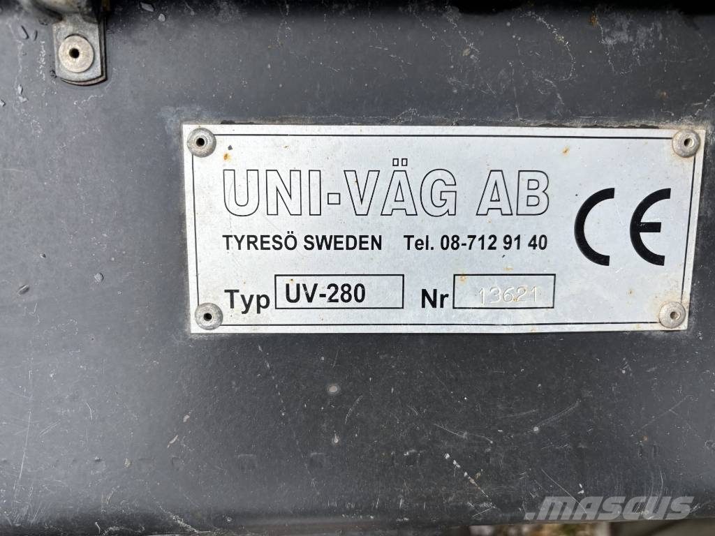 Uni-väg Vikplog UV 2.80 Utilaje deszapezire