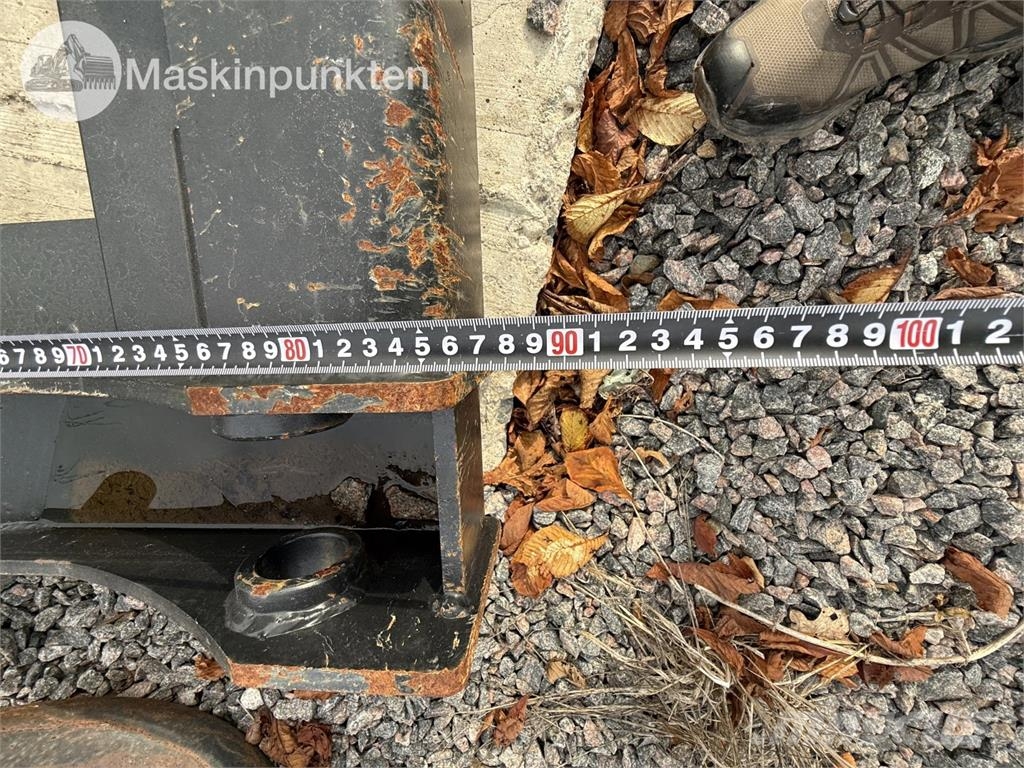 SE Equipment  Se Adapter Redskapsfäste/ adaptrar