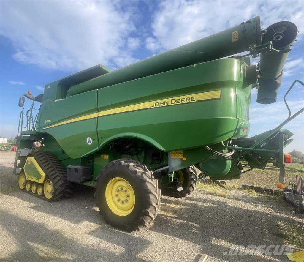 John Deere S 685 i Kombajni