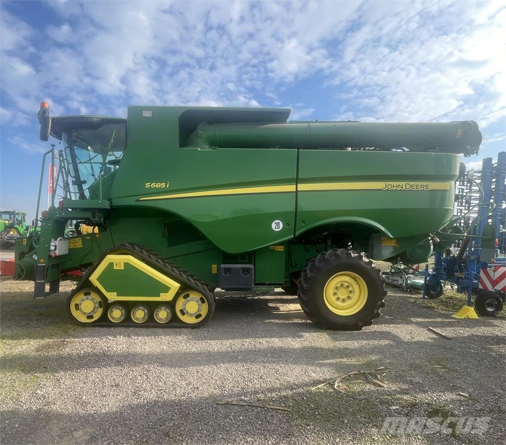 John Deere S 686 i حصادات