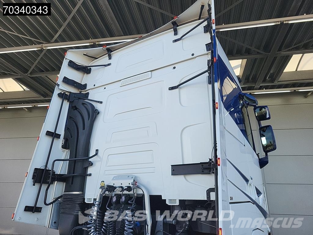 Renault T 520 T 4X2 HIGH Full-Air 2xTanks Alcoa's Xenon Na Tractor Units