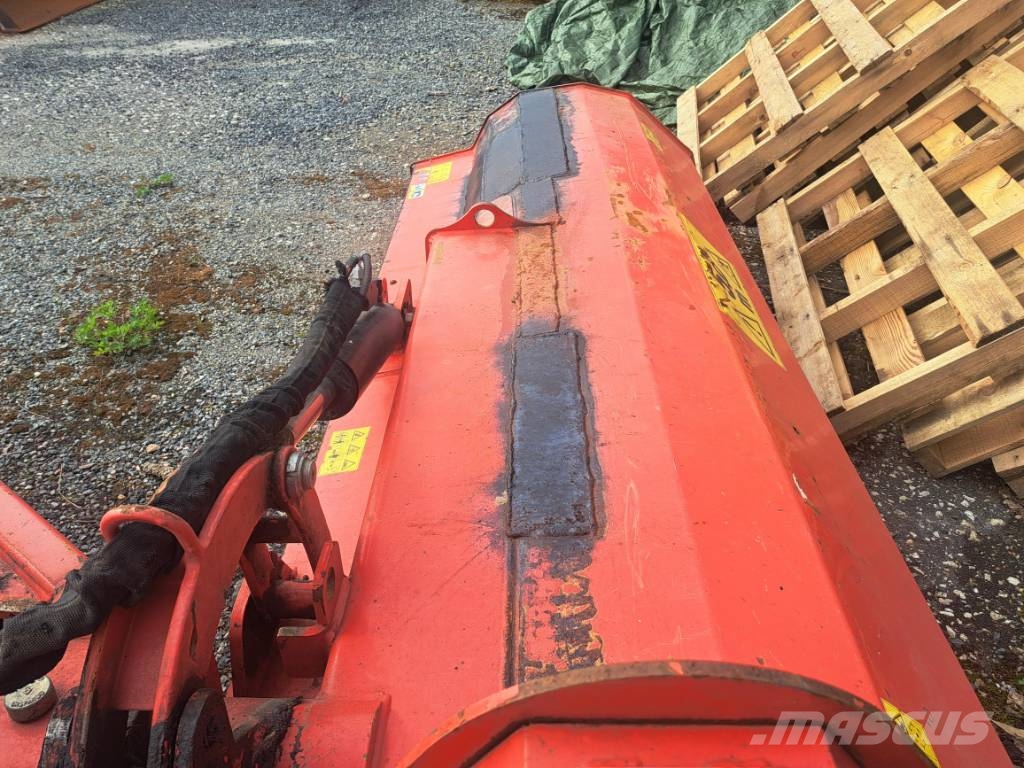 Maschio Giraffa 210 جزازات