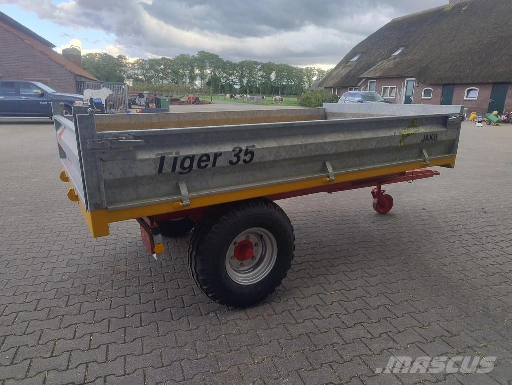 Jako Tiger 35 Pomoćni strojevi