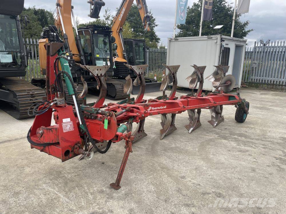 Kverneland EG85 Váltvaforgató ekék