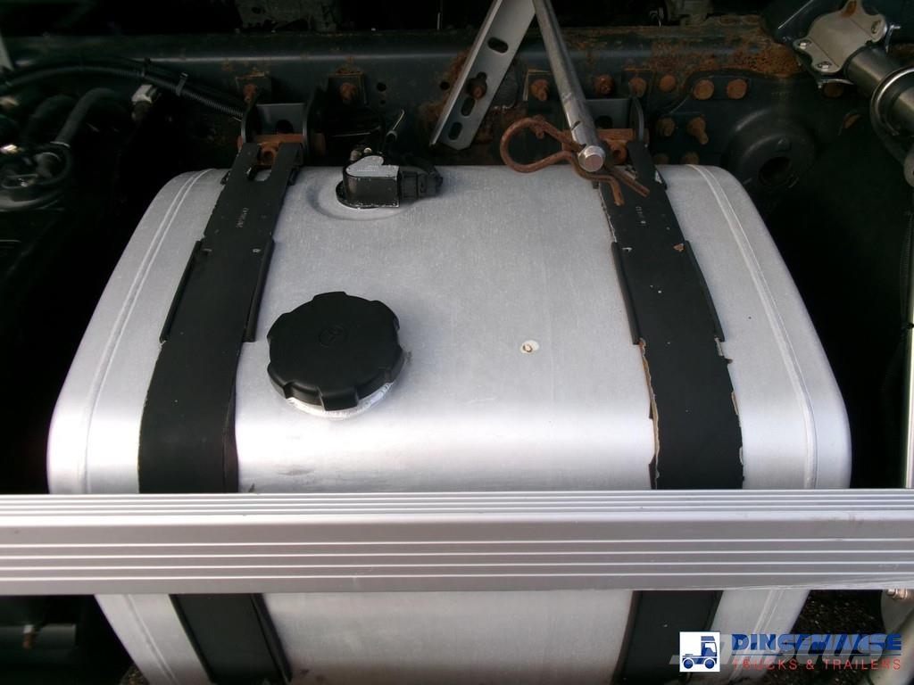 Renault Premium 270 dxi 4x2 fuel tank 13.6 m3 / 4 comp Tankwagen