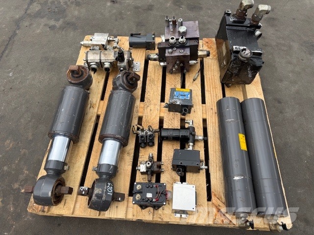 CASE 330 B USED HYDRAULIC PARTS Hydraulik