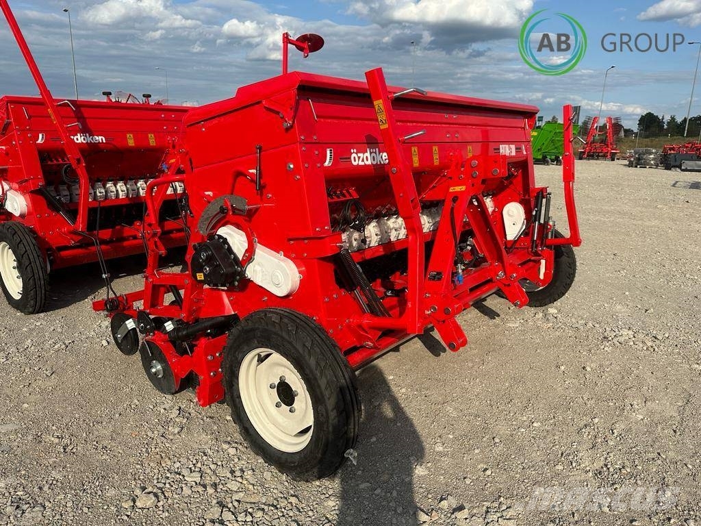 Özdöken Siewnik zbożowy Pertum F300 z podsiewaczem nawozu Drills