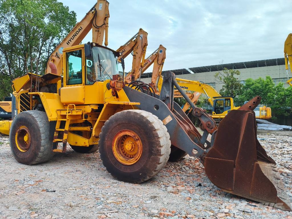 Volvo L180E 휠로우더