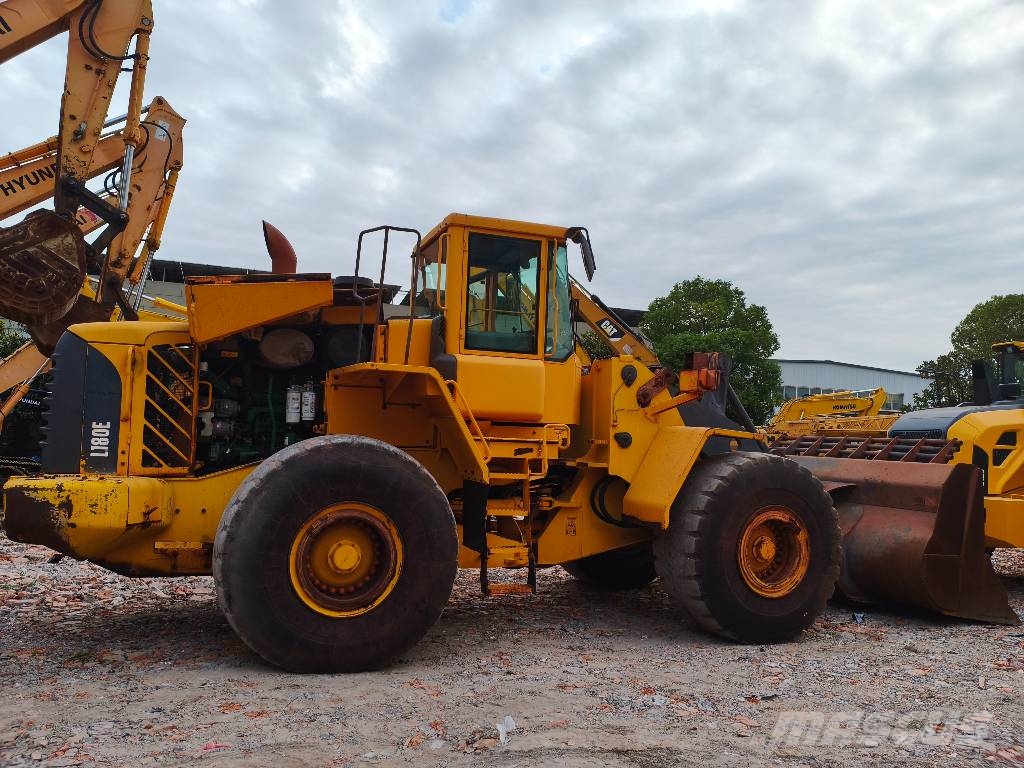 Volvo L180E 휠로우더