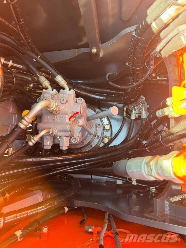 Hitachi ZX 130 Roomikekskavaatorid