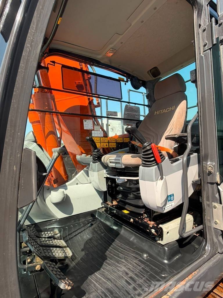 Hitachi ZX 130 Roomikekskavaatorid