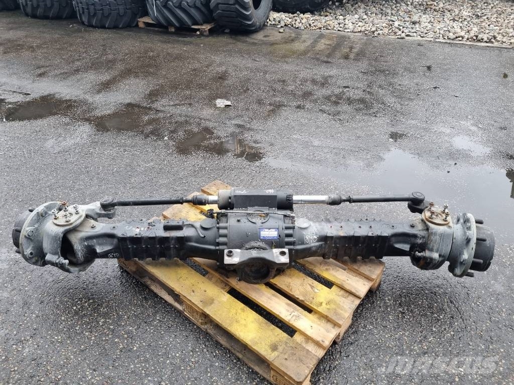 Manitou 1840 Rear axle Raamid