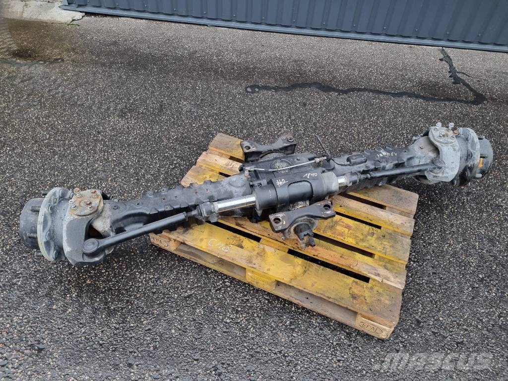 Manitou 1840 Rear axle Raamid