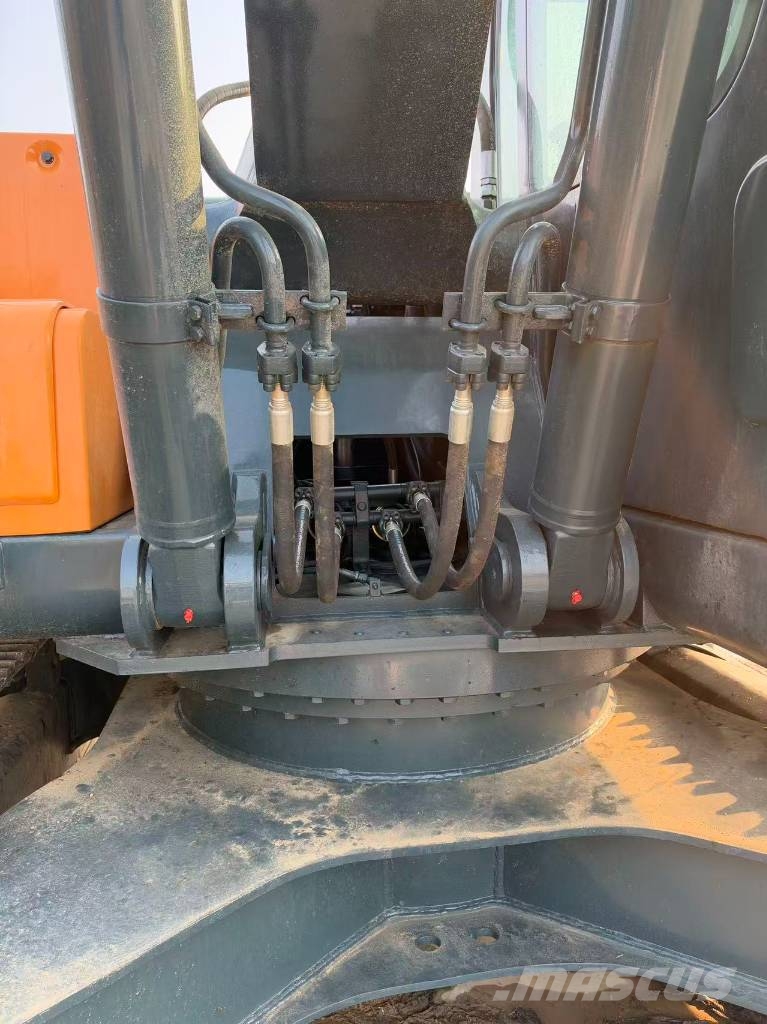 Hyundai HX 220 HD Midi bageri 7t – 12t
