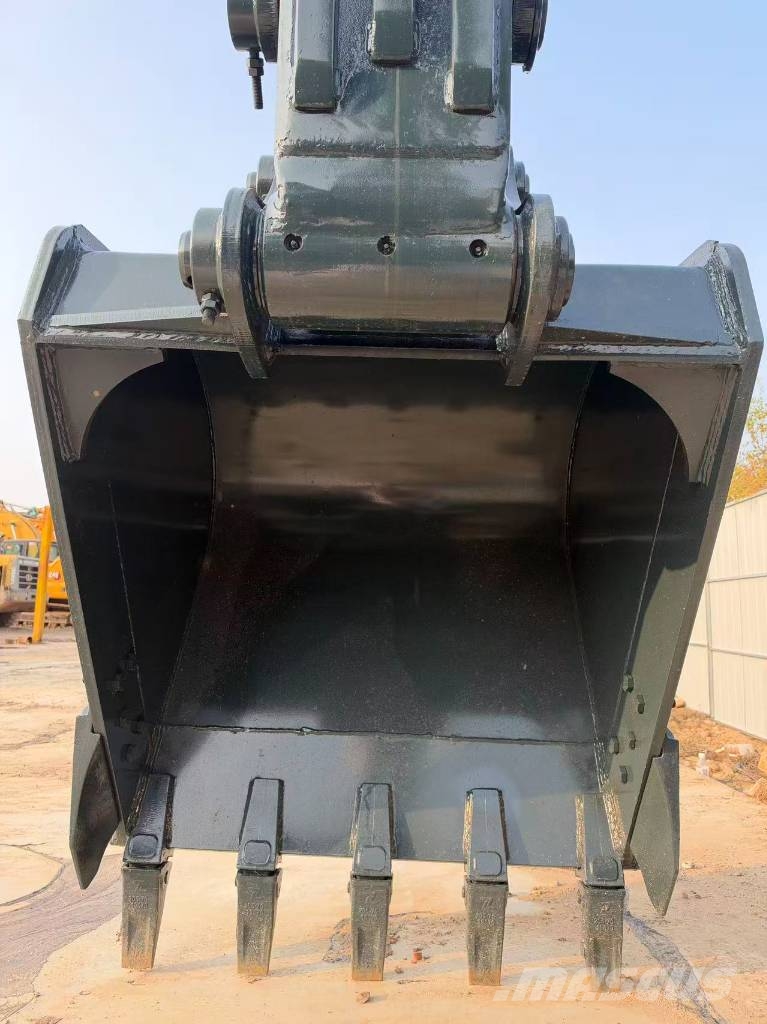 Hyundai HX 220 HD Midi bageri 7t – 12t