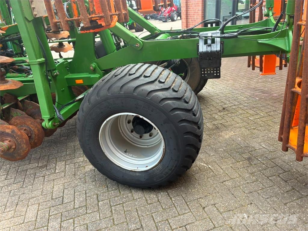 Amazone Catros + 9003 -2TX Gradas de discos