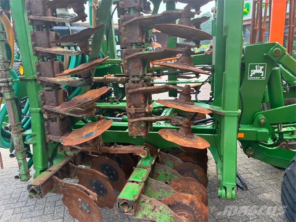 Amazone Catros + 9003 -2TX Gradas de discos