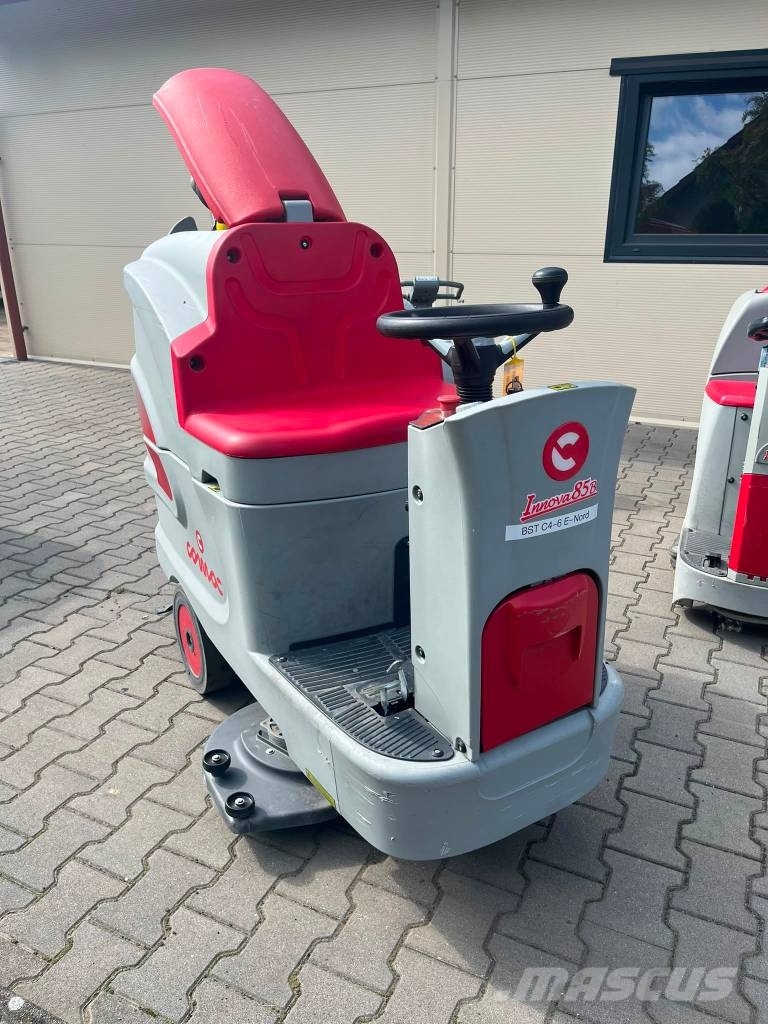 Pakiet szorowarek Comac 7 sztuk Gulvvaskemaskiner