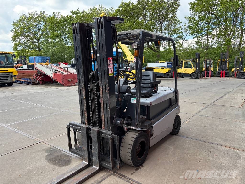 Nissan GQ02 L 30 CU Electric forklifts