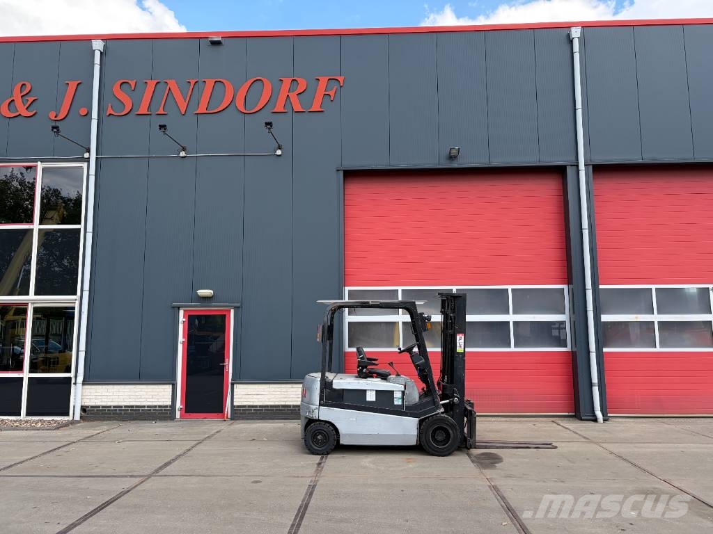 Nissan GQ02 L 30 CU Electric forklifts