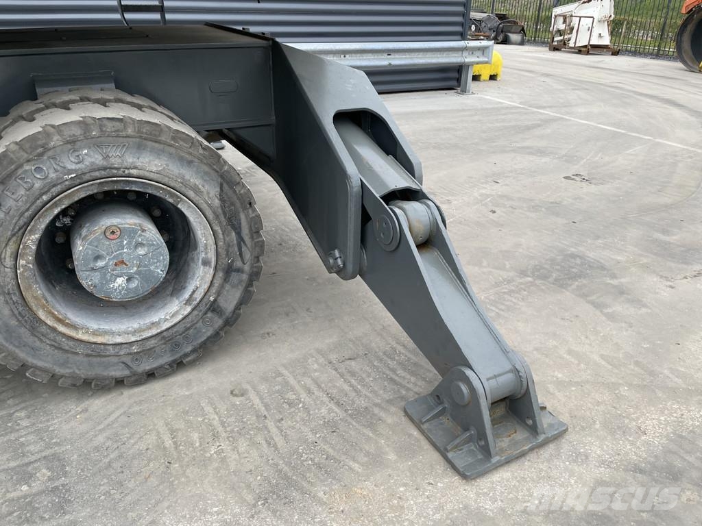 Liebherr LH 24 Rupsgraafmachines