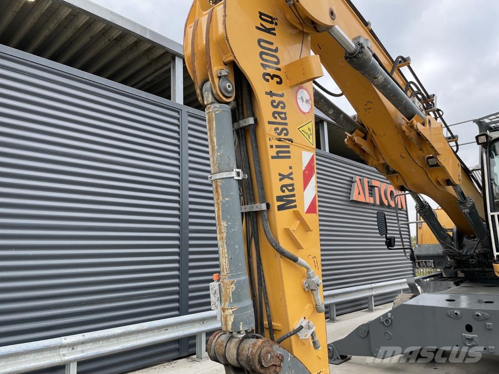 Liebherr LH 24 Rupsgraafmachines