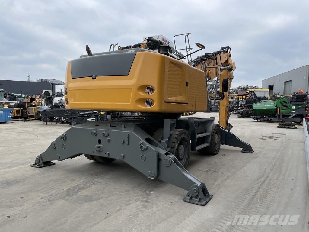 Liebherr LH 24 Rupsgraafmachines