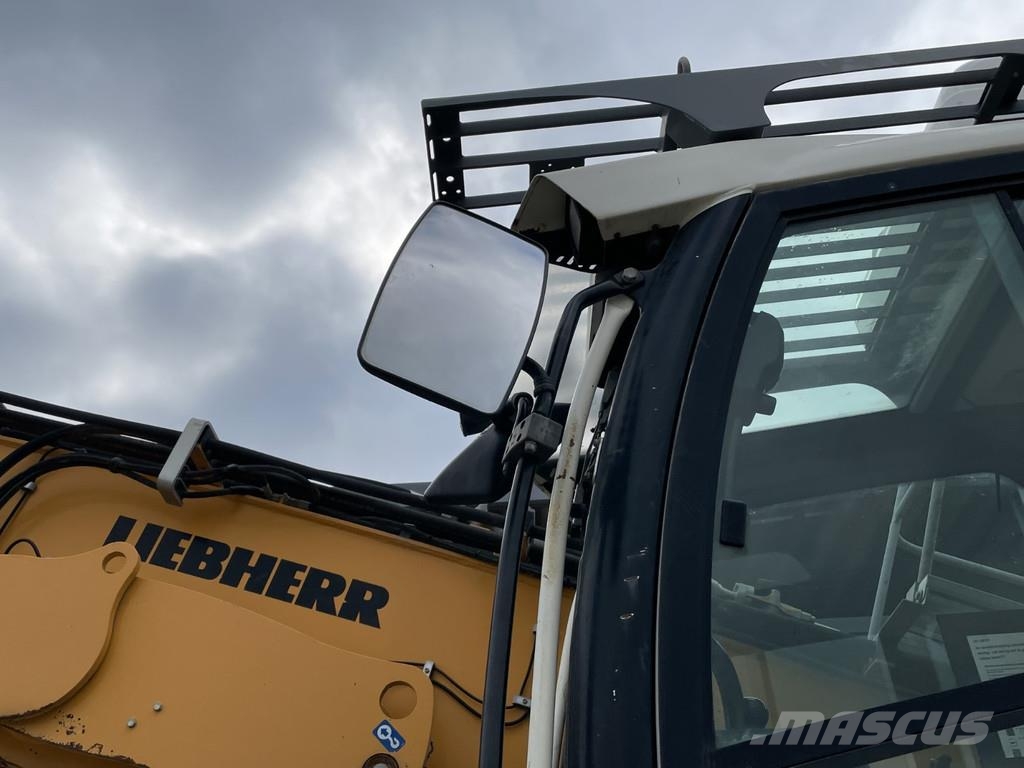 Liebherr LH 24 Rupsgraafmachines