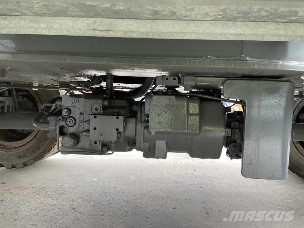 Liebherr LH 24 Rupsgraafmachines