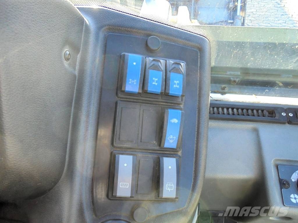 Kramer 8115 Iekrāvēji uz riteņiem