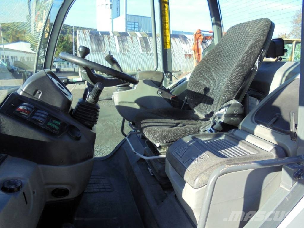 Kramer 8115 Iekrāvēji uz riteņiem