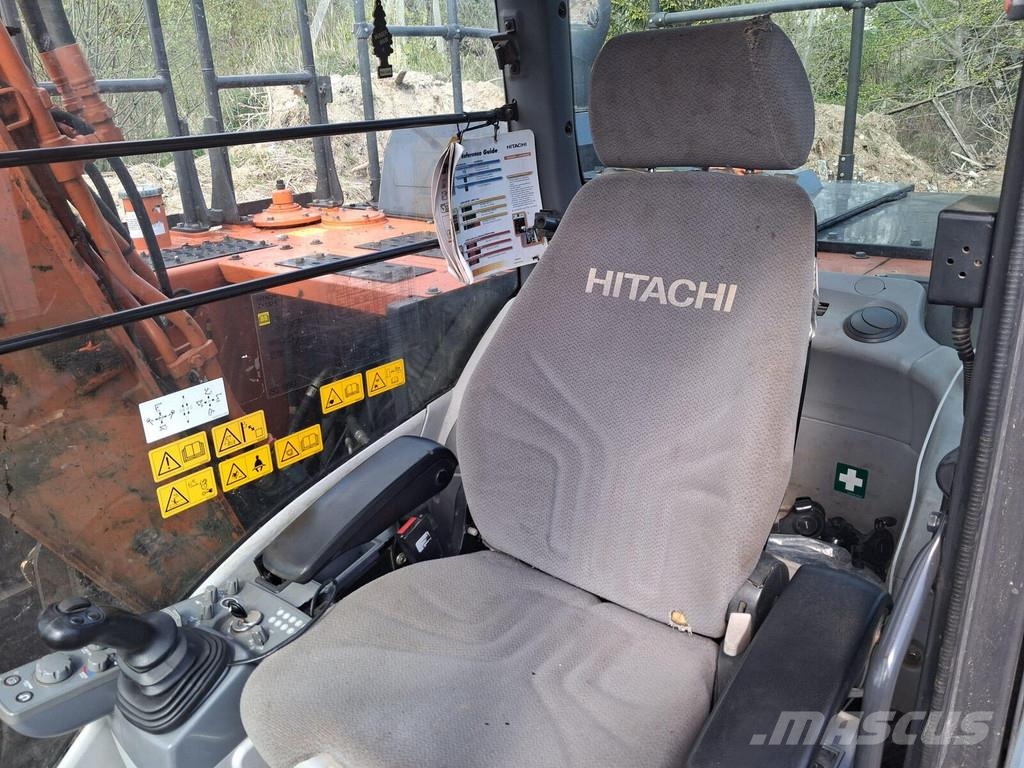 Hitachi ZX 130LCN-6 履带挖掘机